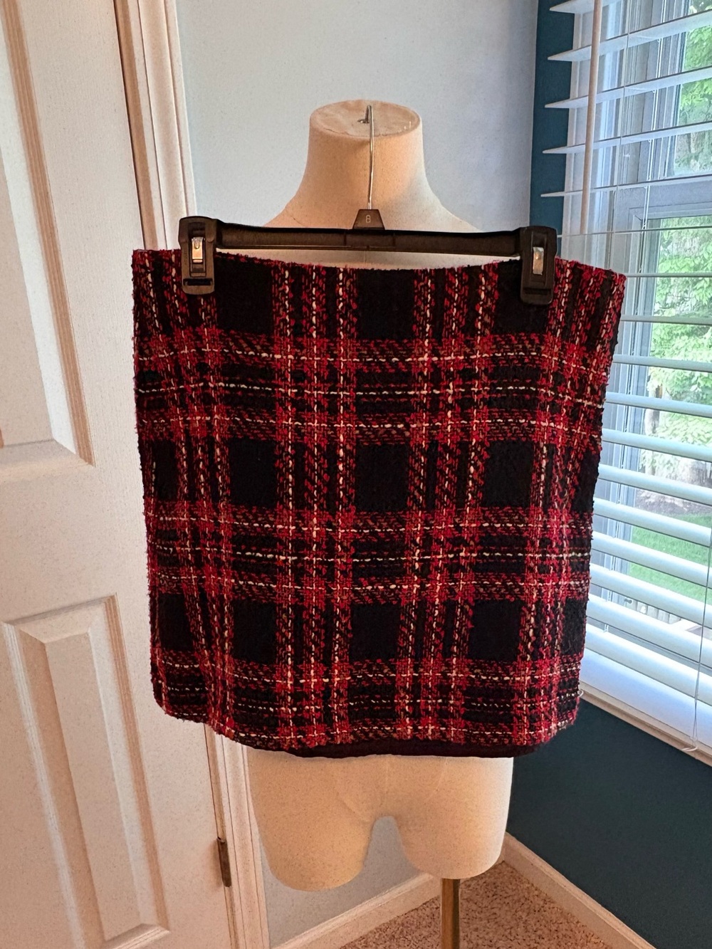 Loft Women’s Red and Black Plaid Tweed Skirt
